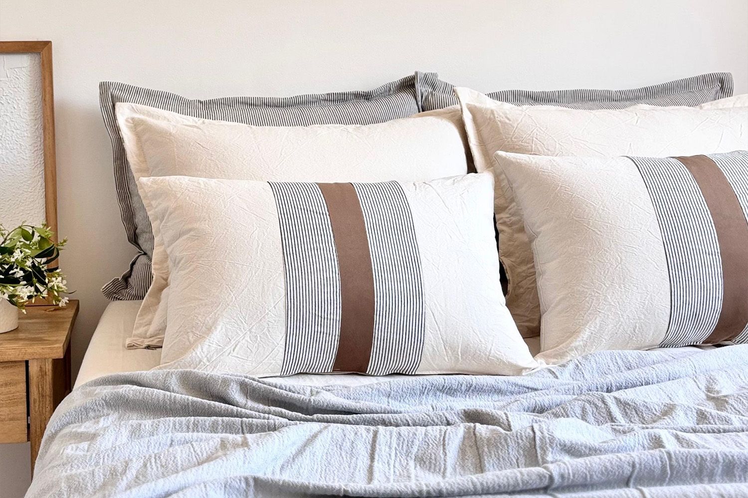 Bild på påslakan för kuddarna som matchar med hemmet.