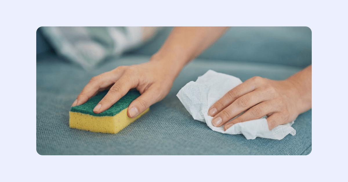 Husmorstips för rengöring av soffa.